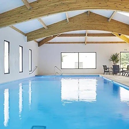 Avec Piscine Chauffee Et Proche * La Parée Preneau